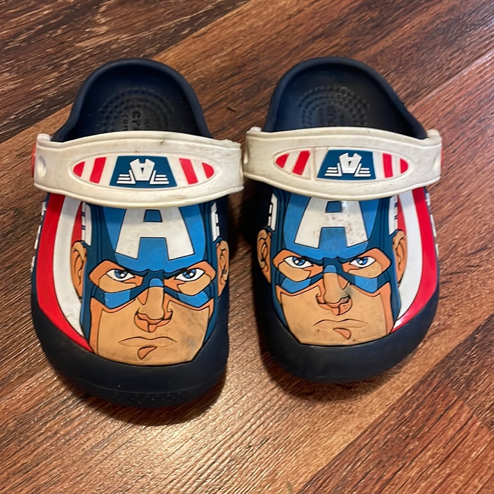 Toddler Captain America crocs